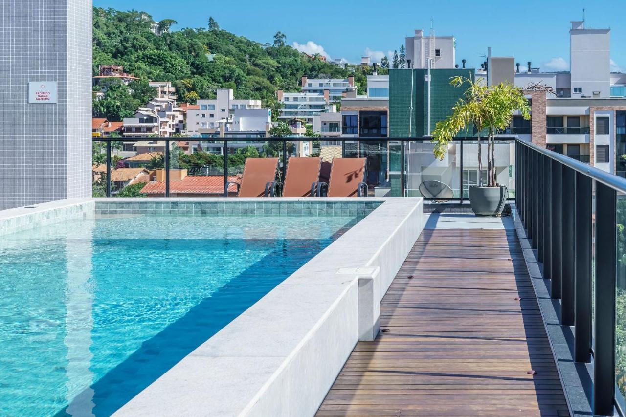 Adra 106 - Apartamento no centro de Bombinhas - Rooftop com piscina e academia - À poucos metros da praia Exterior foto